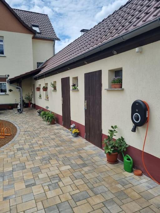 Ferienwohnung *Zur Weinbergstrasse* Lauta Extérieur photo